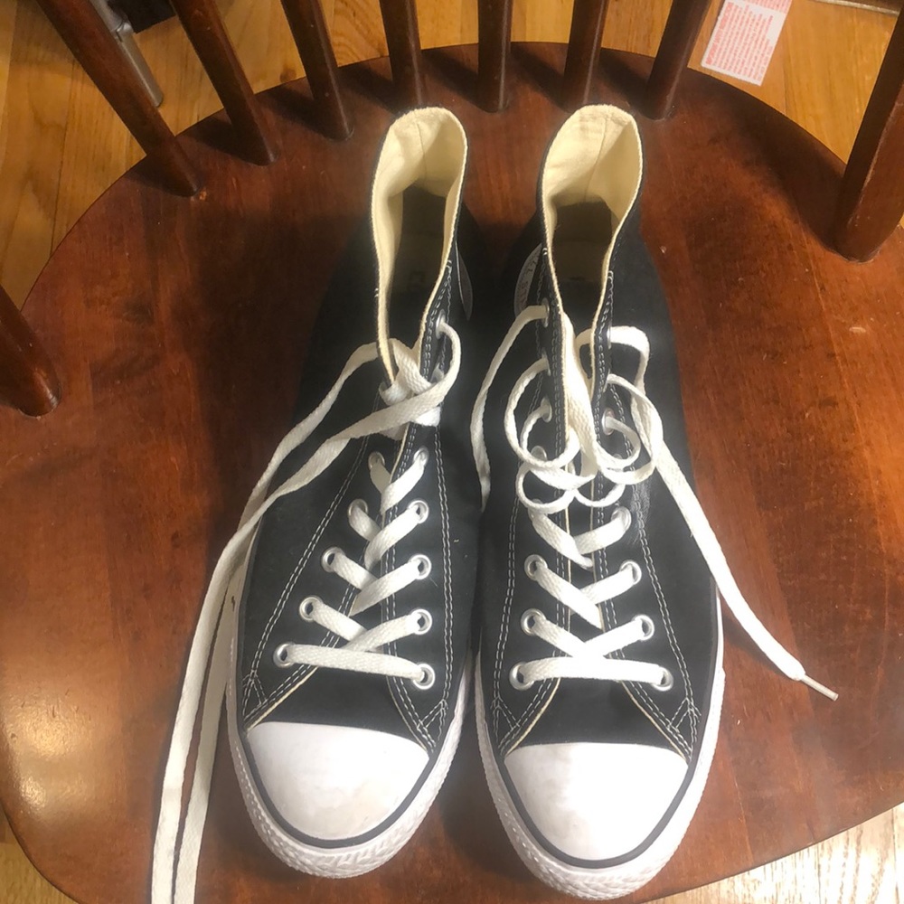 Black Converse men’s sneakers size 10 barely worn